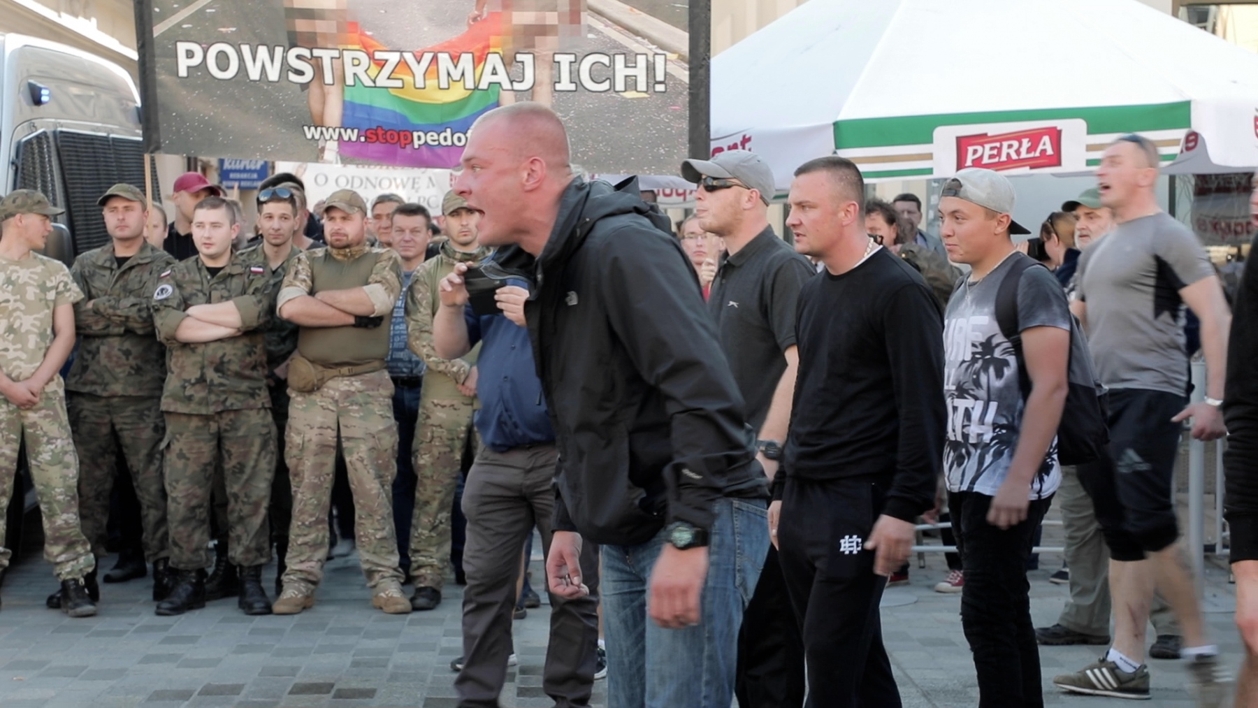 V20 (video): Útok na Dúhový pride v poľskom Lubline
